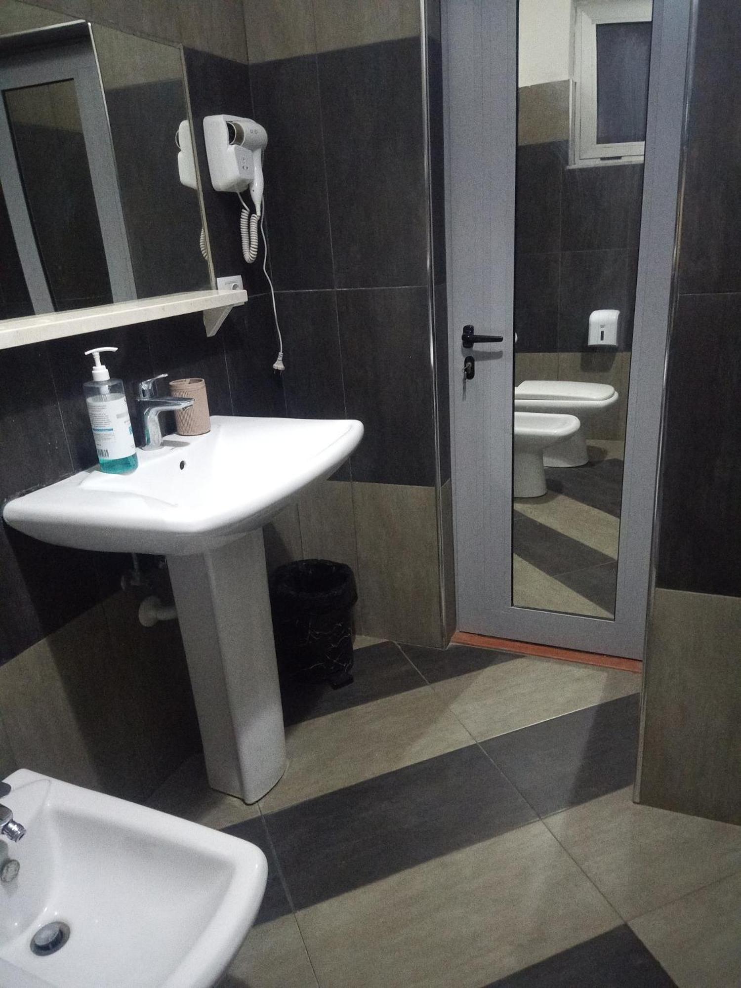 Prince Hotel Fier 3*